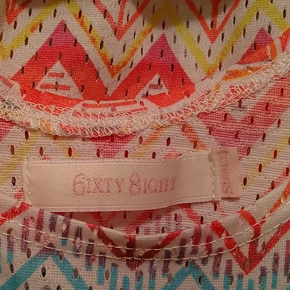 Crop top and shorts size small - Picture 4 of 6